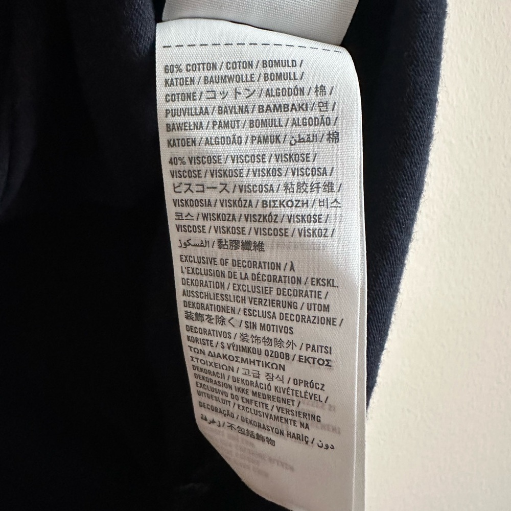 A&F Tee - Picture 4 of 4